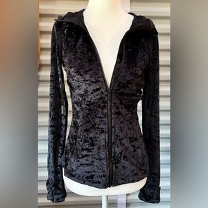 Lululemon Hooded Define jacket black velvet Sz 6